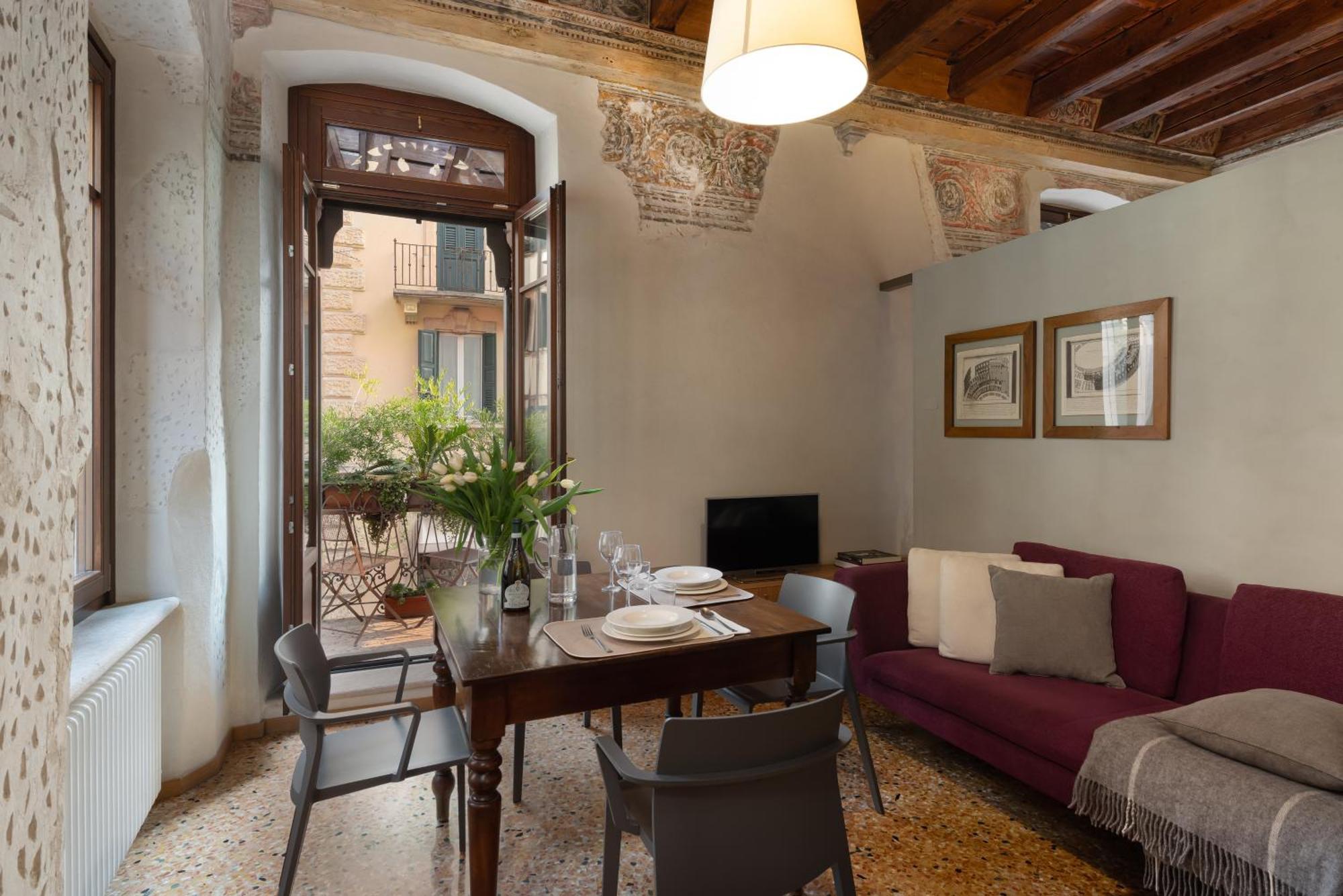 Residenza Roccamaggiore ヴェローナ エクステリア 写真