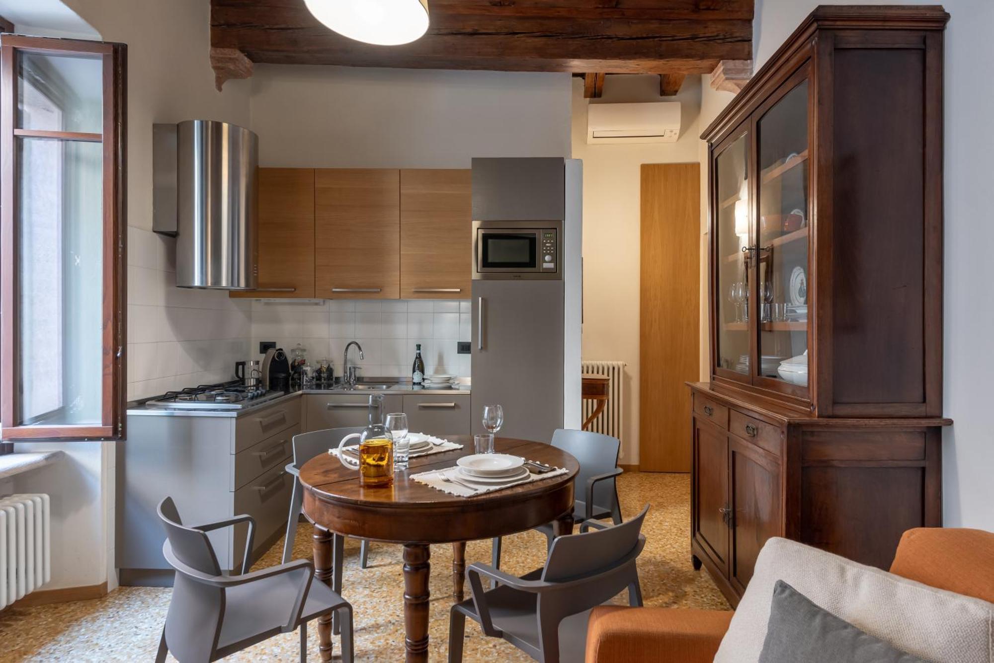 Residenza Roccamaggiore ヴェローナ エクステリア 写真