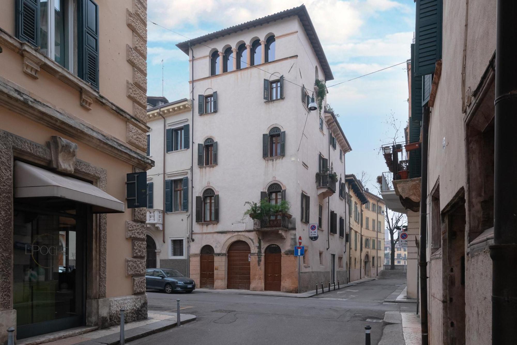 Residenza Roccamaggiore ヴェローナ エクステリア 写真