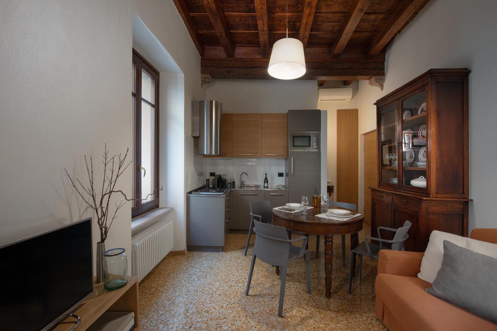 Residenza Roccamaggiore ヴェローナ エクステリア 写真